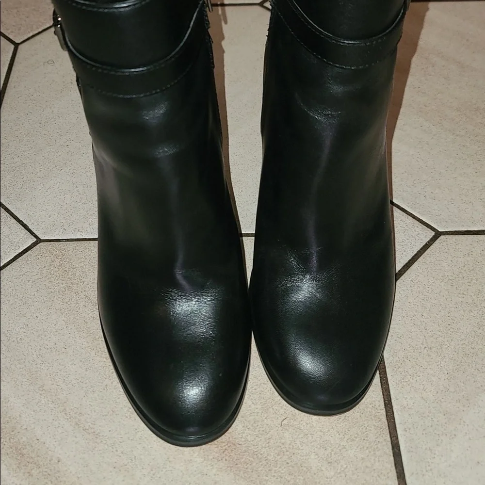 Michael Kors brand new leather ankle boots (Women) - Picture 5 of 7